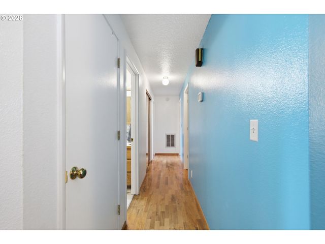 1000 SAVILLE Ave, Eugene, OR 97404