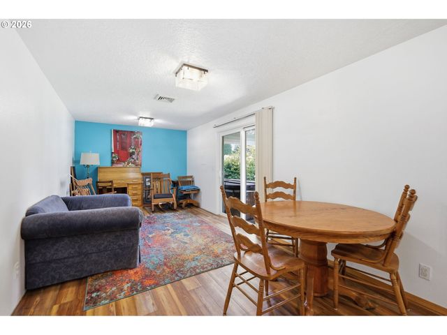 1000 SAVILLE Ave, Eugene, OR 97404