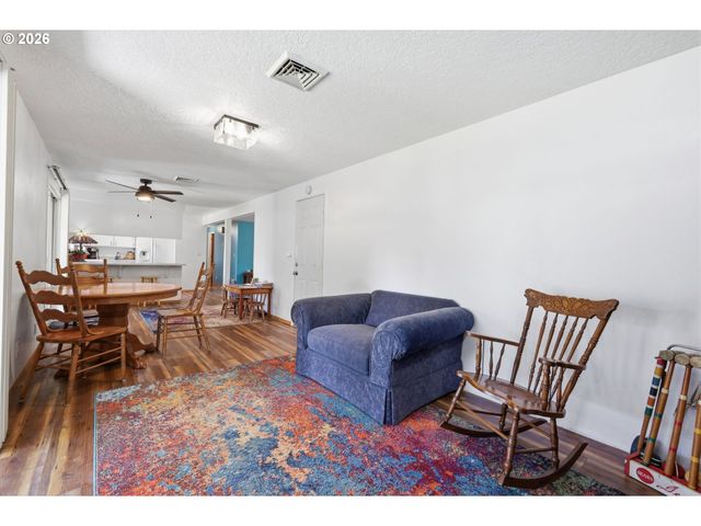 1000 SAVILLE Ave, Eugene, OR 97404