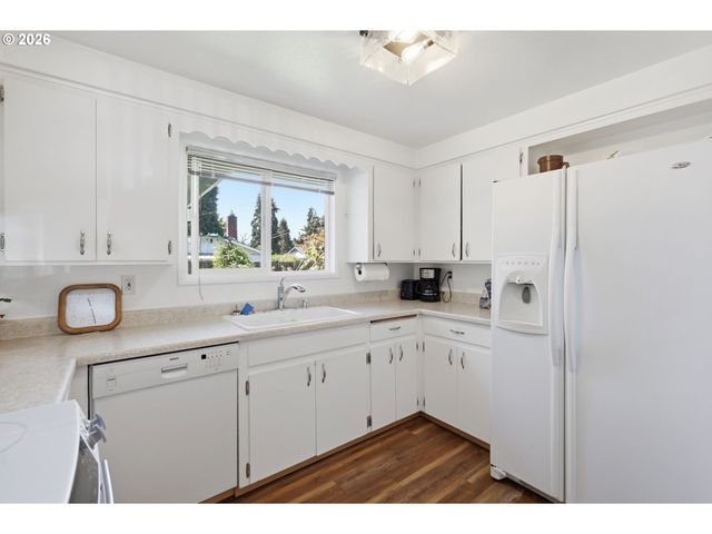 1000 SAVILLE Ave, Eugene, OR 97404