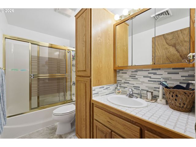 1000 SAVILLE Ave, Eugene, OR 97404