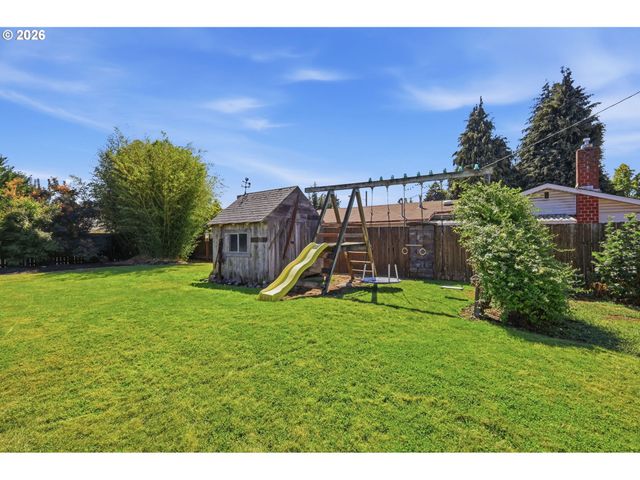 1000 SAVILLE Ave, Eugene, OR 97404