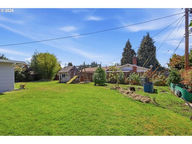1000 SAVILLE Ave, Eugene, OR 97404