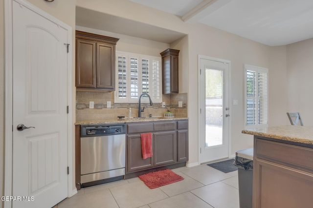 14641 RANDALL CUNNINGHAM, El Paso, TX 79938