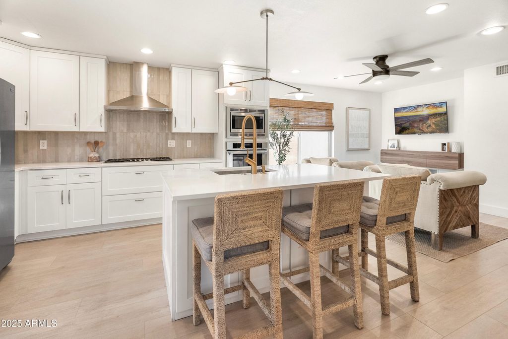 9056 E CAPTAIN DREYFUS Avenue, Scottsdale, AZ 85260