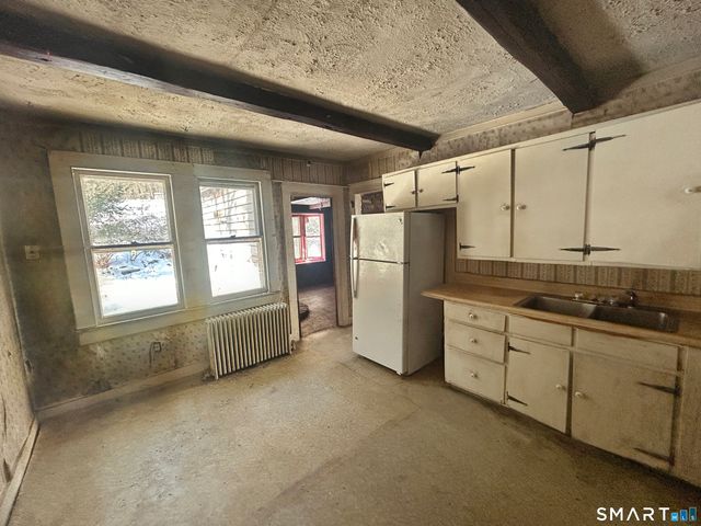 70 East Hill Road, Canton, CT 06019