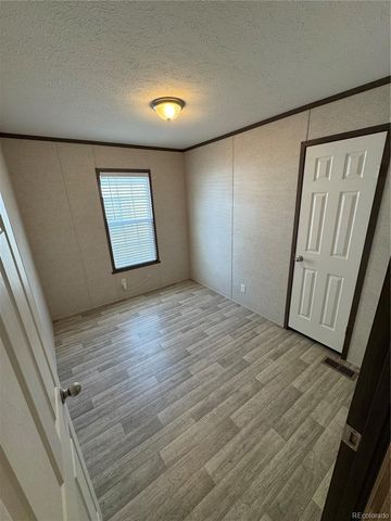 4211 E 100th Avenue, Thornton, CO 80229