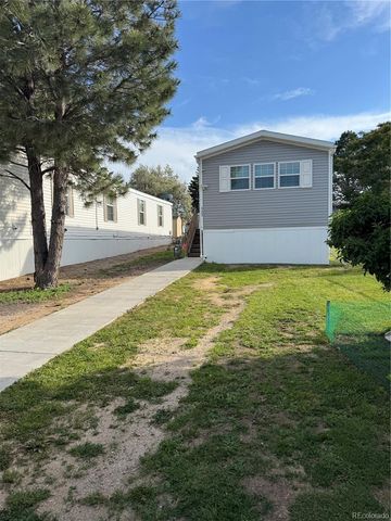 4211 E 100th Avenue, Thornton, CO 80229