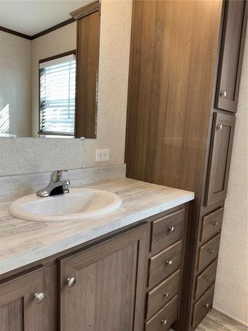 4211 E 100th Avenue, Thornton, CO 80229