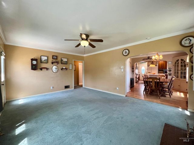 710 Locust St, Twin Falls, ID 83301