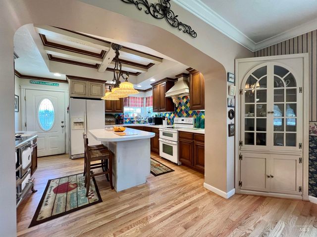 710 Locust St, Twin Falls, ID 83301