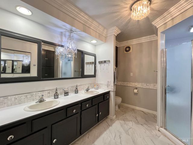 710 Locust St, Twin Falls, ID 83301