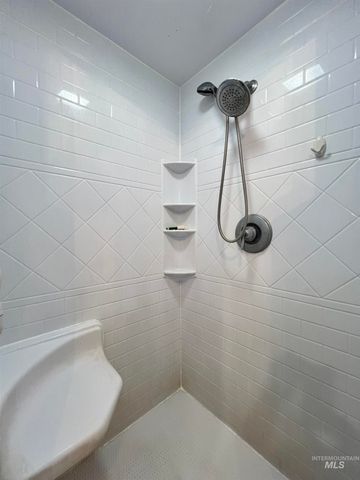 710 Locust St, Twin Falls, ID 83301