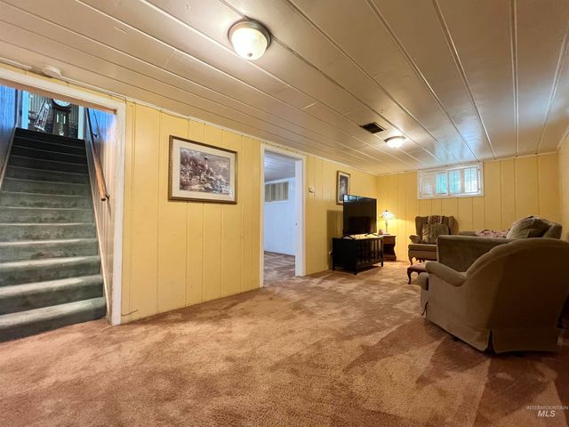 710 Locust St, Twin Falls, ID 83301