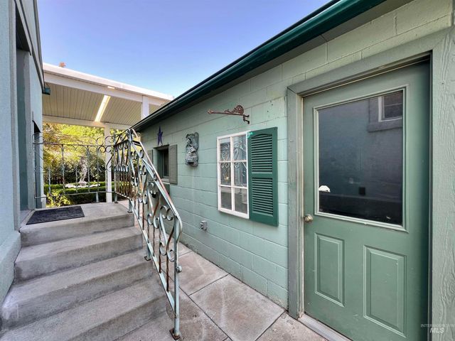 710 Locust St, Twin Falls, ID 83301