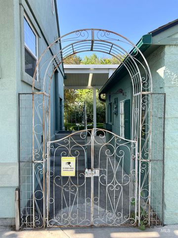 710 Locust St, Twin Falls, ID 83301