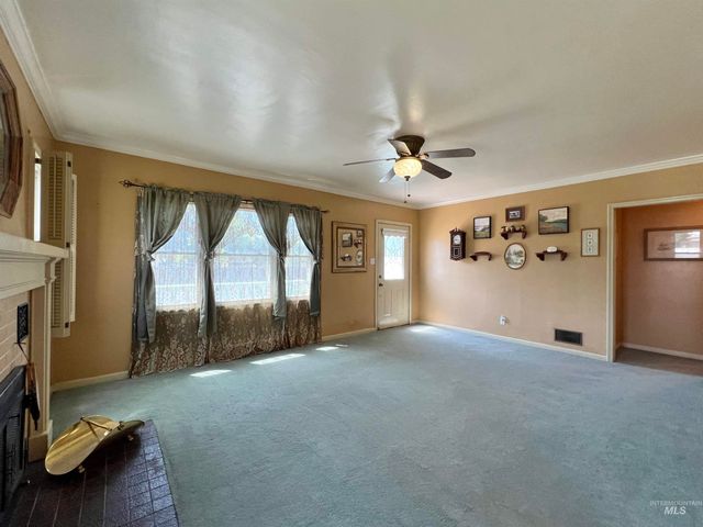 710 Locust St, Twin Falls, ID 83301