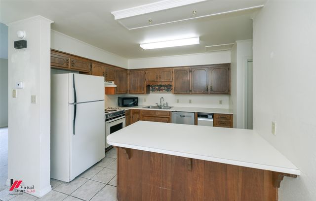 6000 Buncombe Road 8, Shreveport, LA 71129