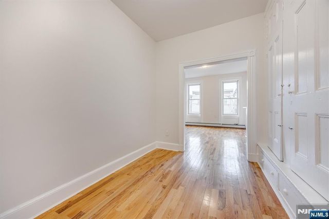 147 New York Avenue 202, Jersey City, NJ 07307