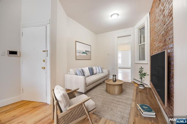 147 New York Avenue 202, Jersey City, NJ 07307