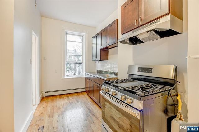 147 New York Avenue 202, Jersey City, NJ 07307