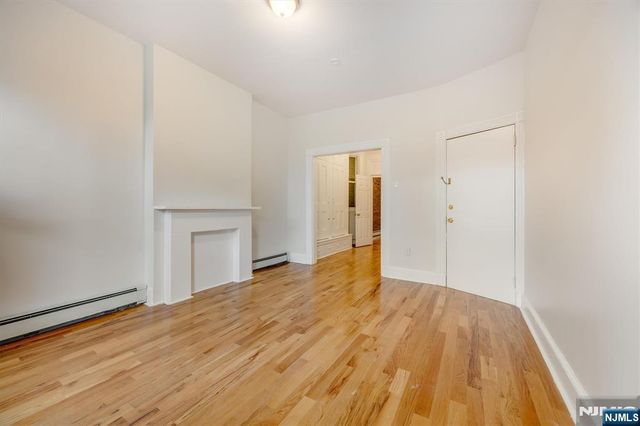 147 New York Avenue 202, Jersey City, NJ 07307