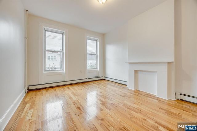147 New York Avenue 202, Jersey City, NJ 07307