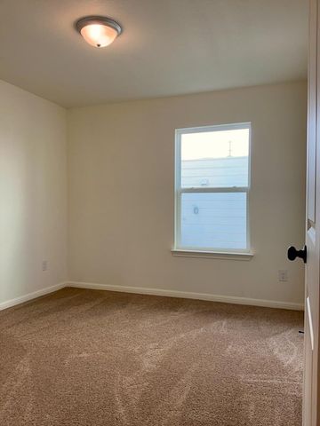 2002 W 2nd ST 1300, Taylor, TX 76574
