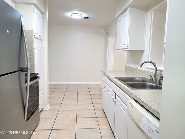 5607 SANTA MONICA Boulevard S, Jacksonville, FL 32207