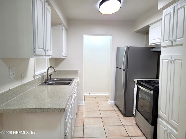 5607 SANTA MONICA Boulevard S, Jacksonville, FL 32207