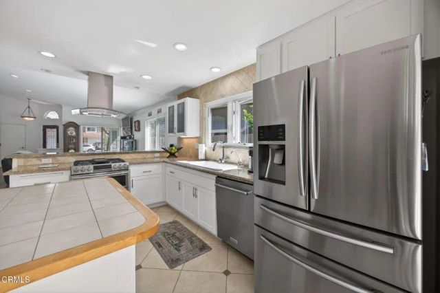 5072 Via Calderon, Camarillo, CA 93012
