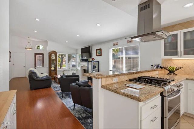 5072 Via Calderon, Camarillo, CA 93012