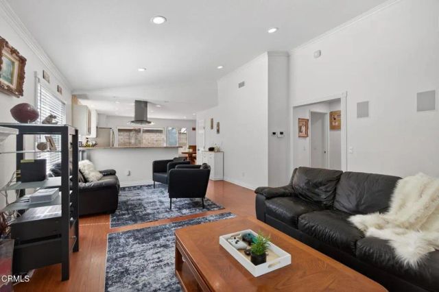 5072 Via Calderon, Camarillo, CA 93012