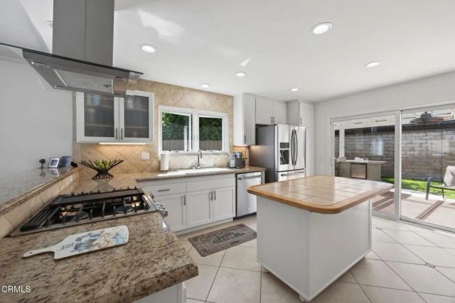 5072 Via Calderon, Camarillo, CA 93012