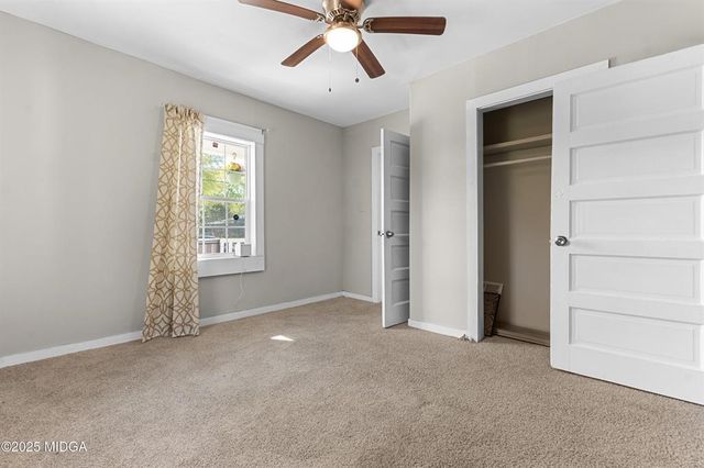 2164 Monroe Avenue, Macon, GA 31204