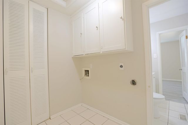 61 White Oak Lane, Little Rock, AR 72227