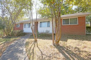 61 White Oak Lane, Little Rock, AR 72227