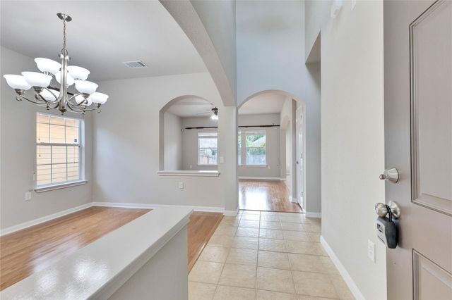 7537 S Glenn ST, Austin, TX 78744