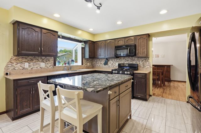 9218 Greenwood Avenue, Munster, IN 46321