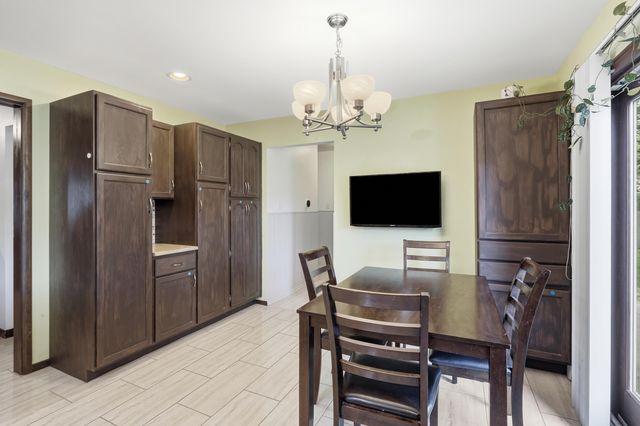 9218 Greenwood Avenue, Munster, IN 46321