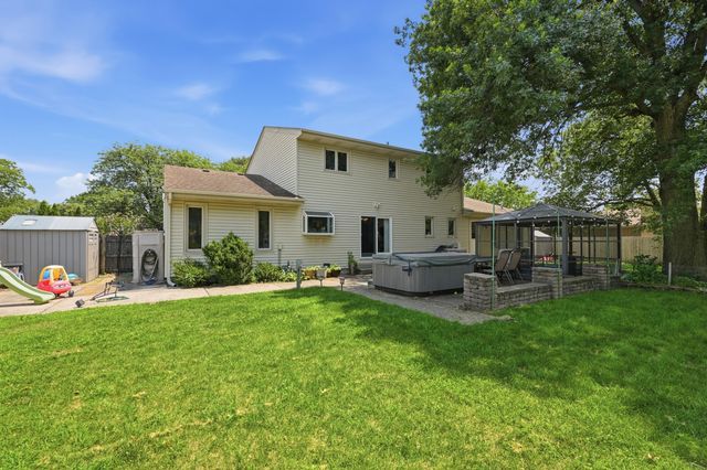 9218 Greenwood Avenue, Munster, IN 46321