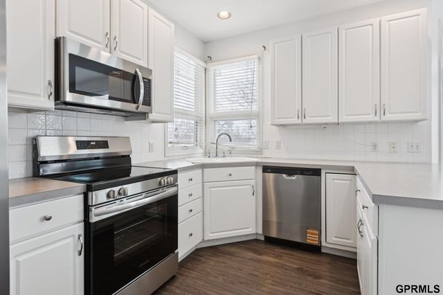 9403 S 25Th Avenue, Bellevue, NE 68147