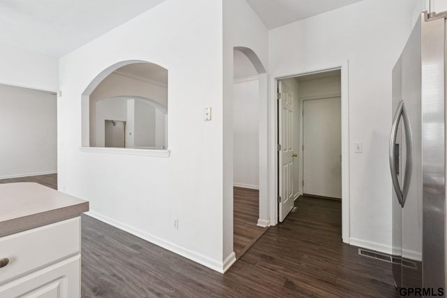 9403 S 25Th Avenue, Bellevue, NE 68147