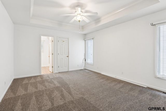 9403 S 25Th Avenue, Bellevue, NE 68147