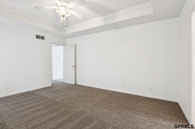 9403 S 25Th Avenue, Bellevue, NE 68147