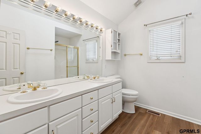 9403 S 25Th Avenue, Bellevue, NE 68147