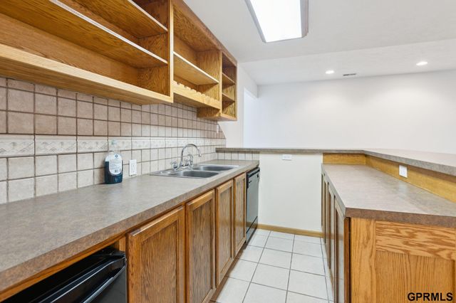 9403 S 25Th Avenue, Bellevue, NE 68147