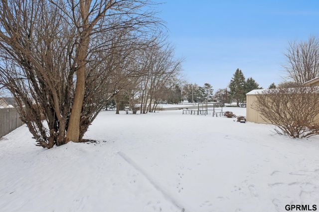 9403 S 25Th Avenue, Bellevue, NE 68147