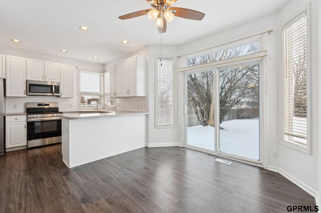 9403 S 25Th Avenue, Bellevue, NE 68147