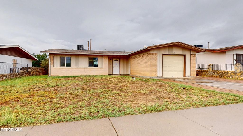 10429 PERSEPHONE Drive, El Paso, TX 79924